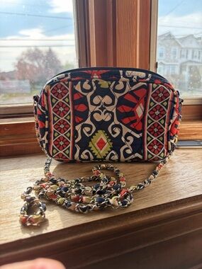 Vera Bradley Crossbody Bag in Navy, Red & Cream with a touch green